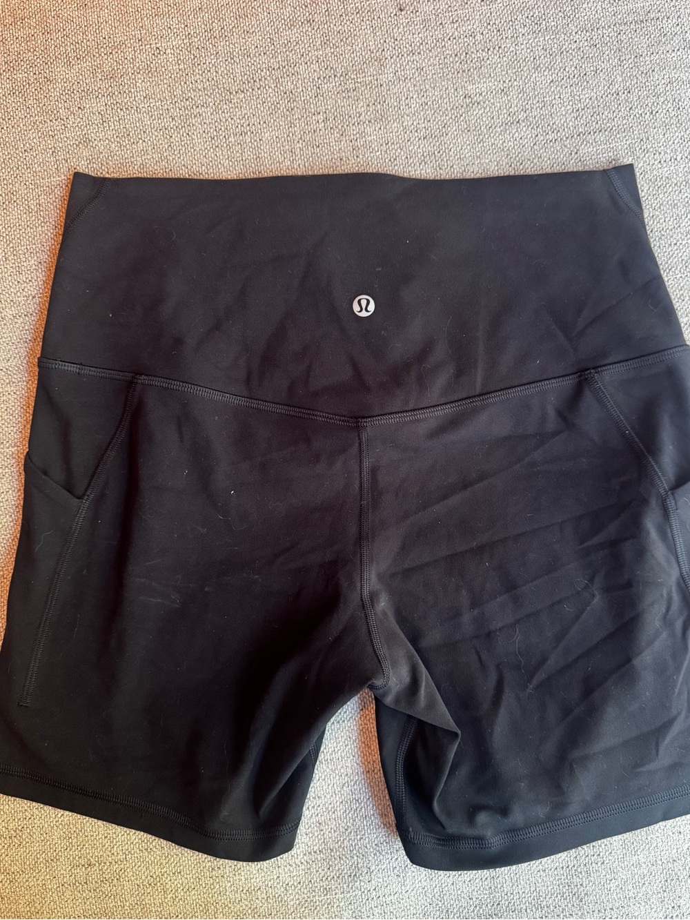 lululemon athletica align shorts with pockets. 6”